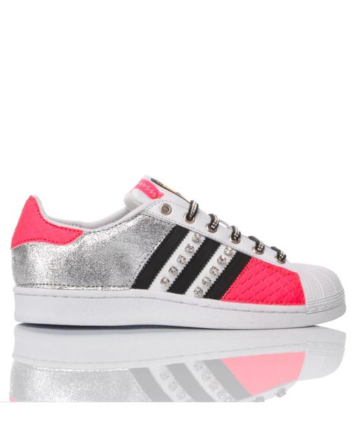 Custom pink adidas clearance superstar