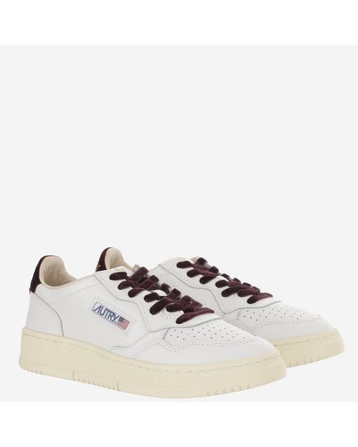 Autry White Leather Sneakers Medalist Low Cow Trainers