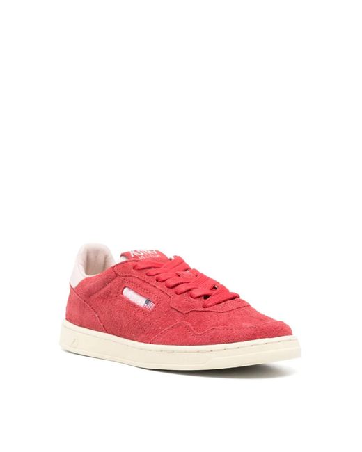 Autry Pink Medalist Flat Low Sneakers