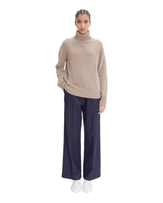 A.P.C. Gray Pull Amal