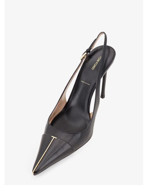 Tom Ford Black Leather Pumps With Metal T Logo Detail