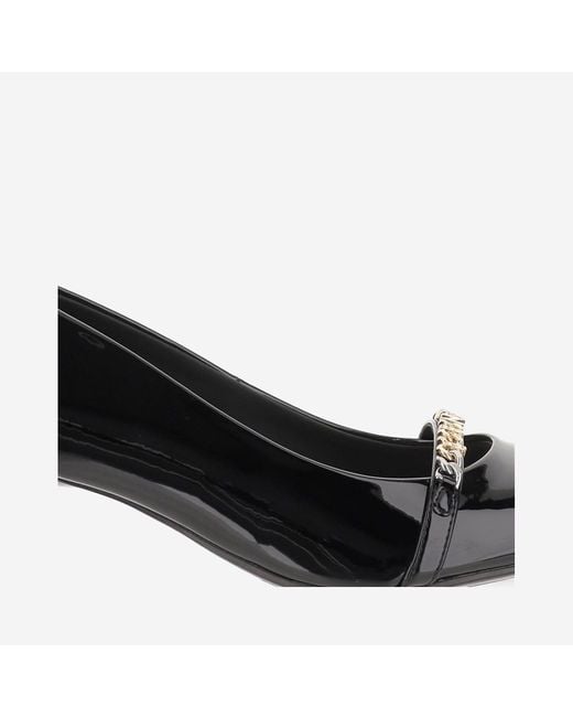 Pinko Black Glossy Leather Pump With Pointed Toe And Logo Chain Detail