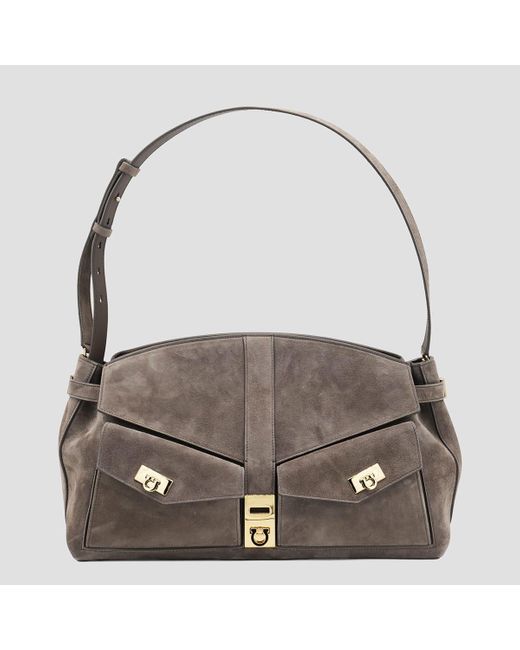 【送料&関税込】Ferragamo Brown Leather Hug Multipocket (l) Ferragamo Leather Hug Multipocket (L) in Brown | Lyst