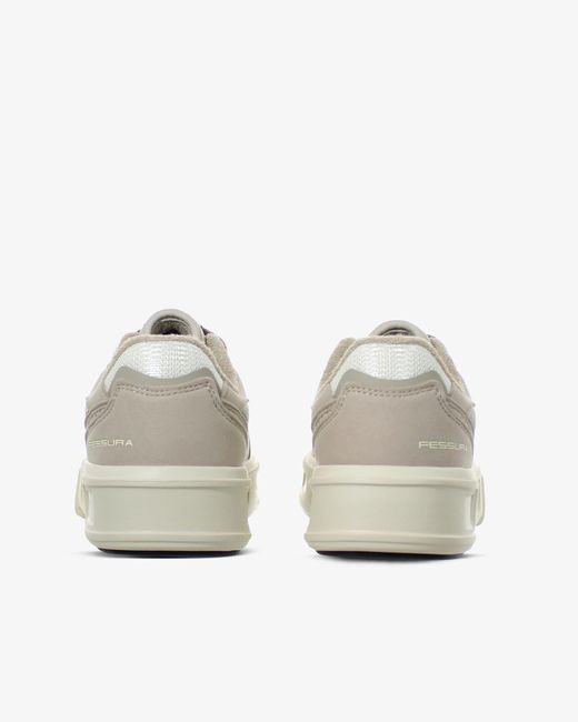 Fessura Gray Stride 01