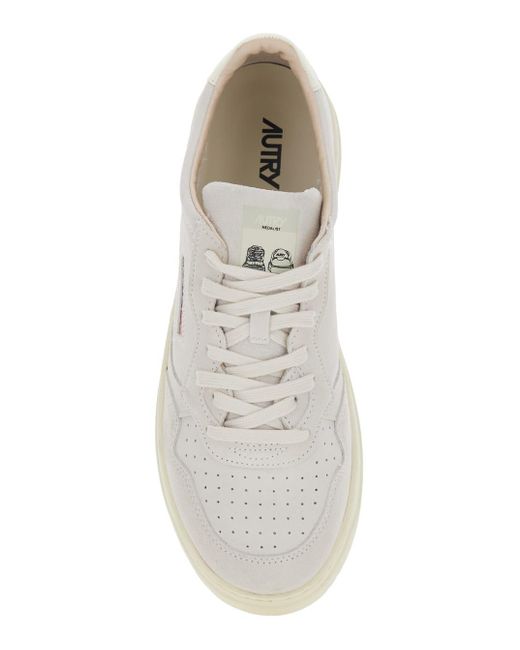 Autry White 'Medalist' Low Top Sneakers With Logo Patch On Tongue And Side And Logo Lettering On The Heel for men