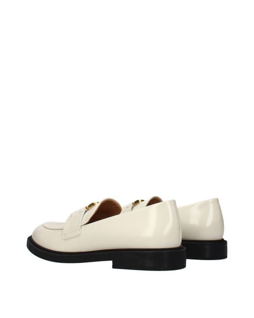 Chloé White Leather Slip-On Loafers