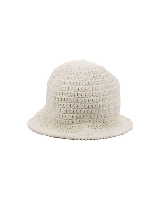 Low Classic Cotton Hand Bucket Hat in 