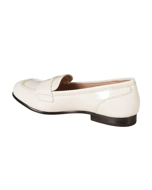 Love Moschino White College15 Vernice Loafers