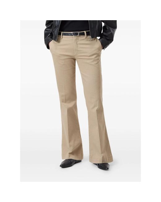 Closed Natural Jeans