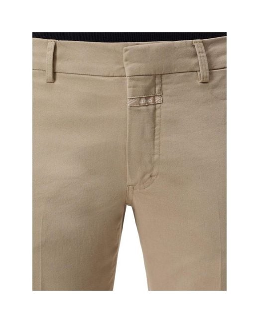 Closed Natural Jeans