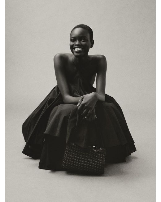 Salone di Jacquemus in Black