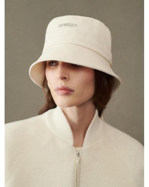 Le Bob Gadjo Jacquemus en coloris White