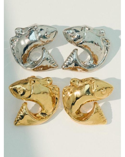 Orecchini Poisson di Jacquemus in Metallic