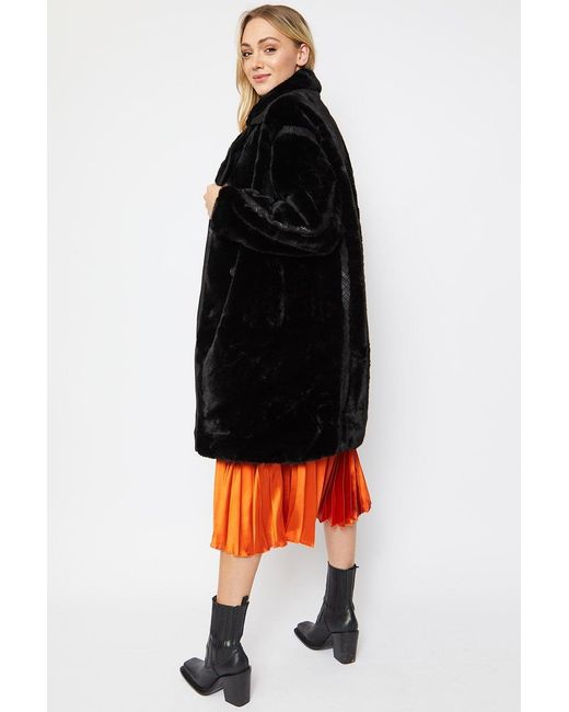 Jayley Black Faux Fur Oversized Coat With Faux Suede Details