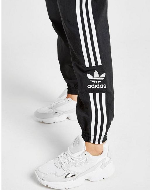 adidas originals jogging lock up adidas originals jogging lock up