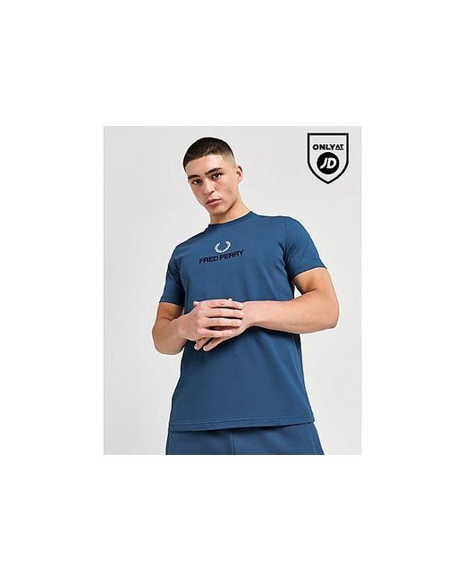 T-Shirt Global Stack Logo Fred Perry pour homme en coloris Blue