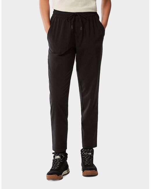 The North Face Never Stop Wearing Ankle Trousers in Black