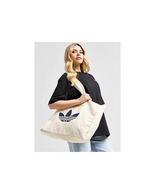 adidas Originals Graphic Tote Bag in Black | Lyst UK