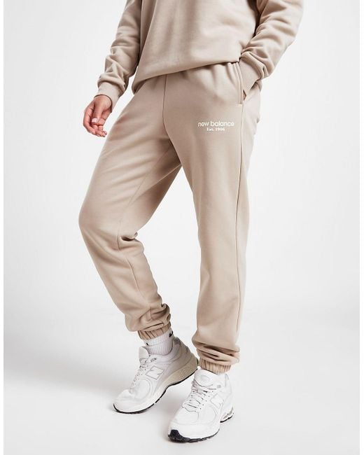 new balance small logo joggers