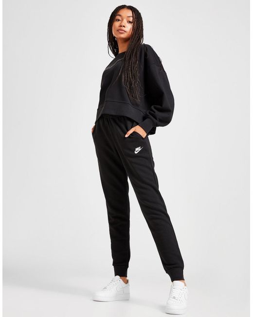 nike black essentials slim joggers