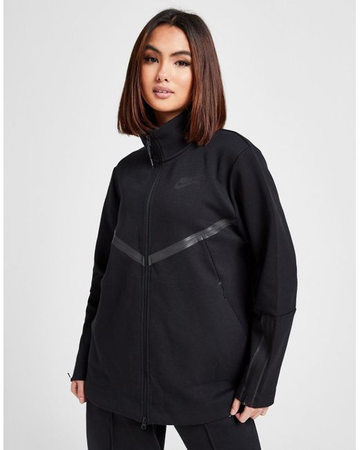 black tech fleece top