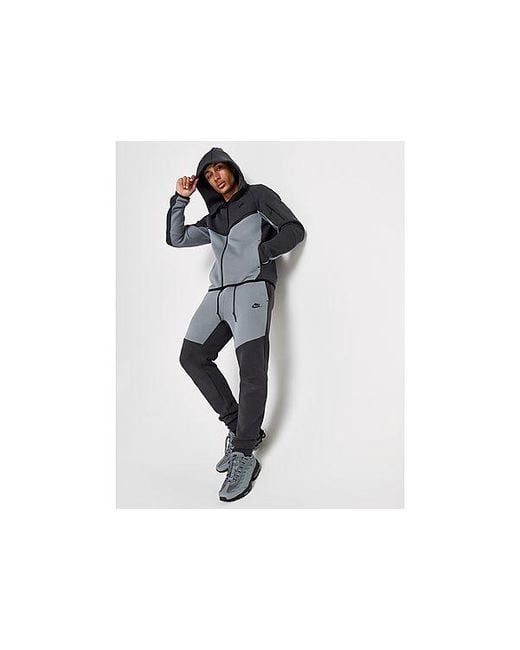 Nike Black Tech Fleece Joggers for men