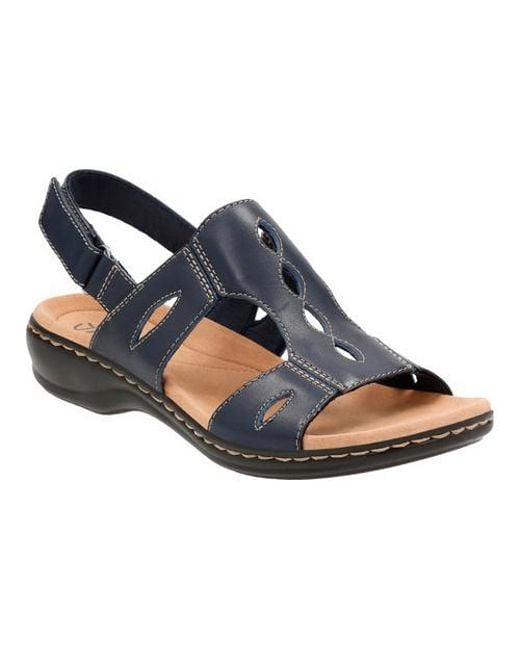 size 7 blue sandals