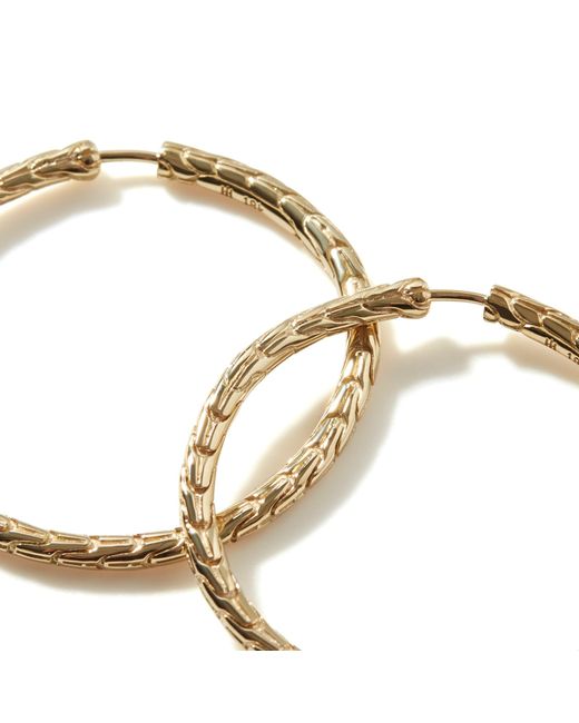 John Hardy Metallic Carved Chain Medium Hoop Earring In 18k Gold