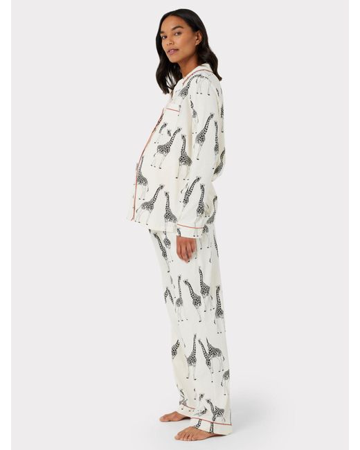 Chelsea Peers White Giraffe Long Shirt Organic Cotton Maternity Pyjama Set