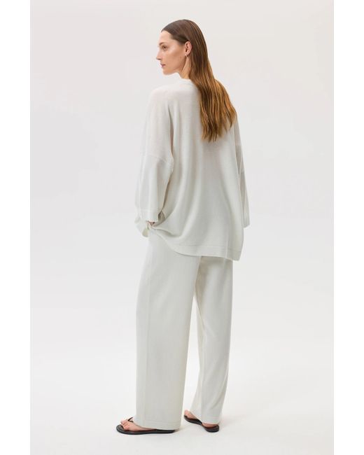 Johnstons White Relaxed Featherlight Cashmere Jumper