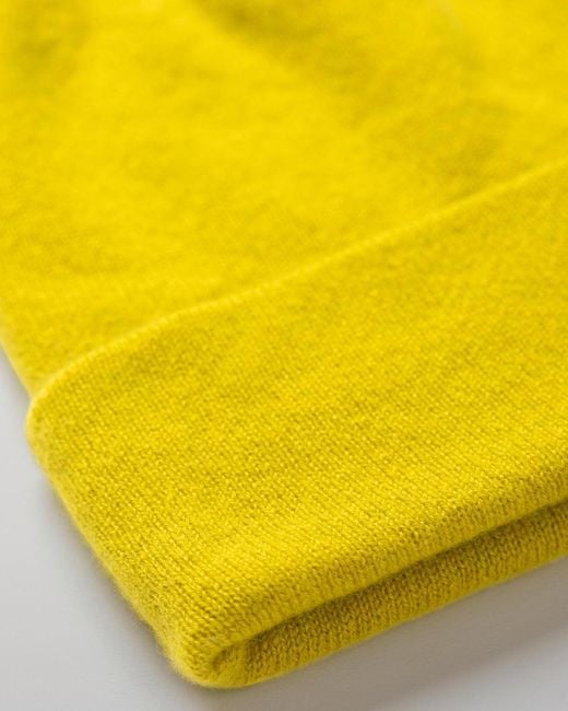 Johnstons Yellow Braemar Cashmere Beanie