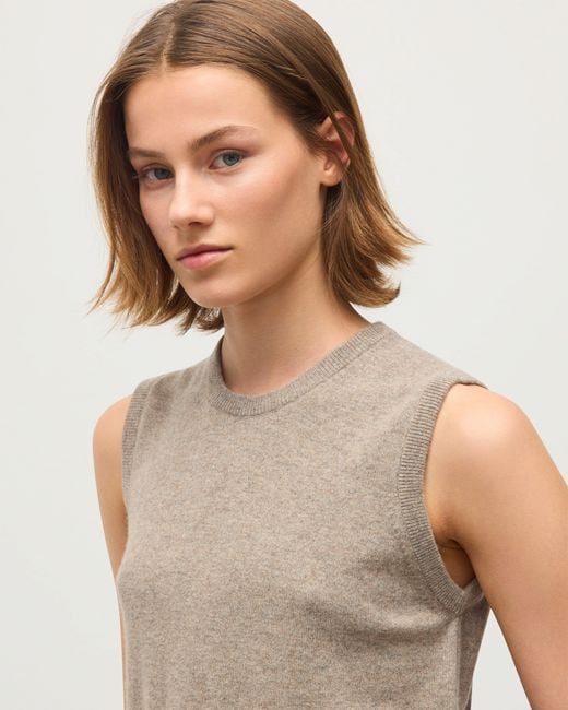 Johnstons Natural Iris Classic Light Cashmere Tank