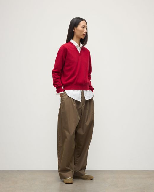 Johnstons Red Lunan Classic Cashmere V Neck Jumper