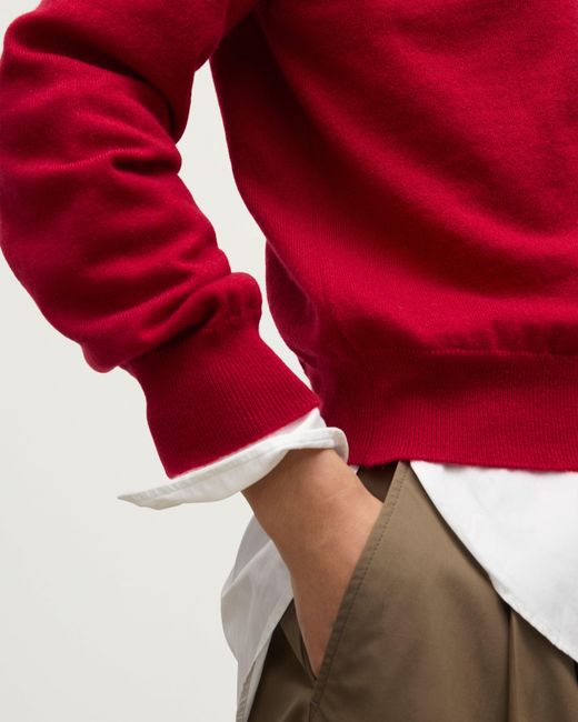 Johnstons Red Lunan Classic Cashmere V Neck Jumper