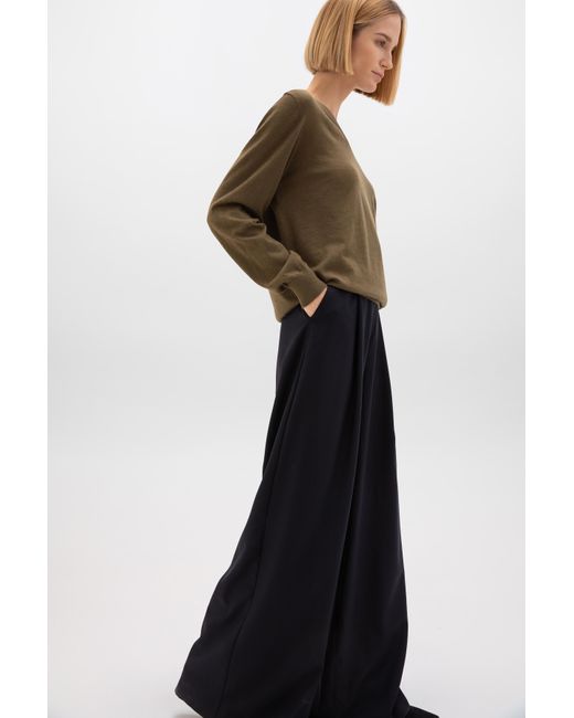 Johnstons Green Superfine Cashmere V Neck Jumper
