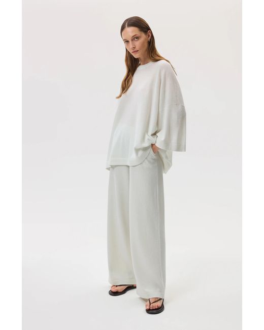Johnstons White Relaxed Featherlight Cashmere Jumper