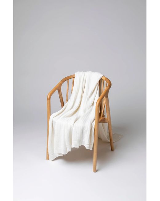 Johnstons White Texture Knitted Cashmere Throw