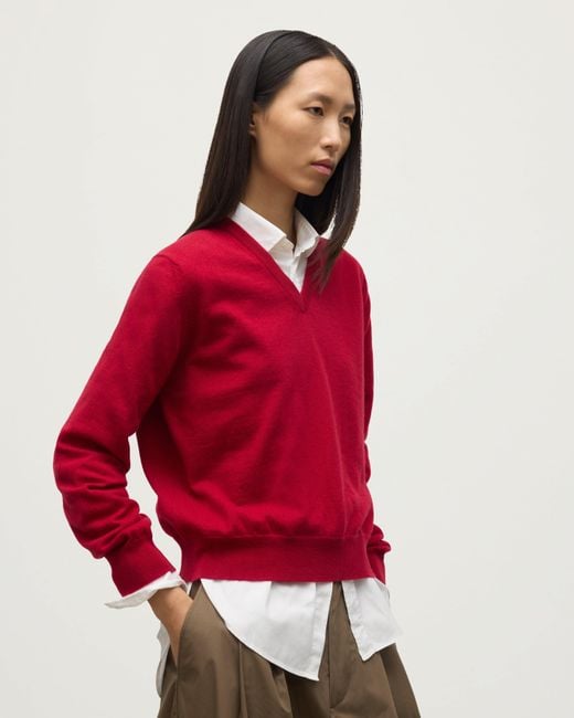 Johnstons Red Lunan Classic Cashmere V Neck Jumper
