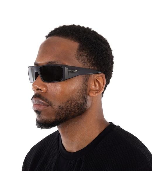 Oakley Gray Heliostat Prizm Black Polarized Wrap Sunglasses Oo9231 923102 61 for men