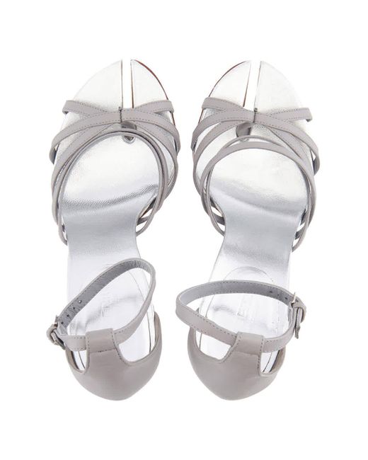 Burberry White Split-toe Detail Leather Hove Thong S