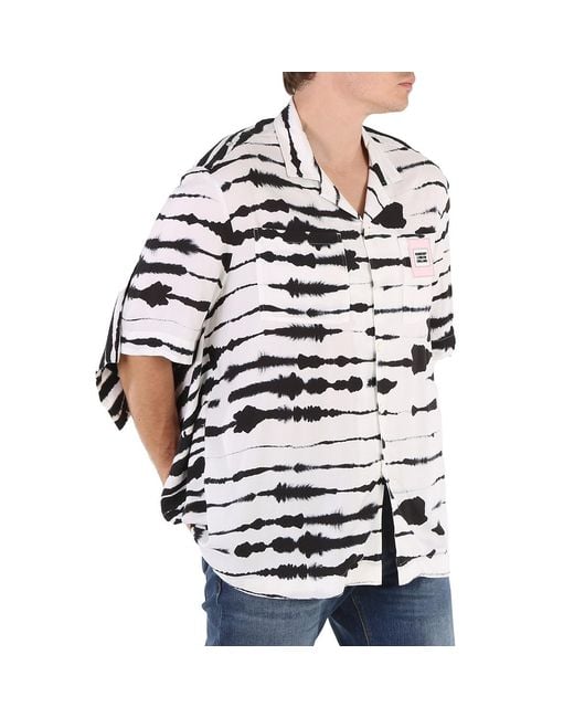 Burberry White Cape Detail Short-Sleeve Watercolour Print Twill Shirt, (Youth Size X-Large) for men