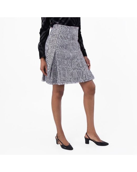 Burberry Black Embroidered Houndstooth Skirt, Brand Size 8 Us