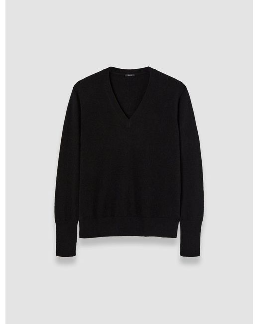 Pull col V en pur cachemire léger Joseph en coloris Black