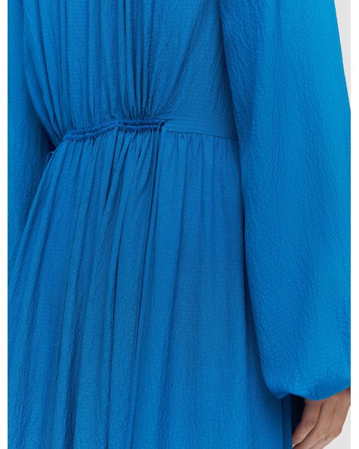 Robe Lotus En Soie Texturée Joseph en coloris Blue