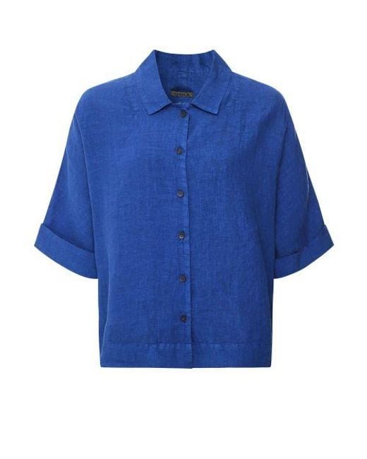 Oska Blue Cropped Linen Shirt