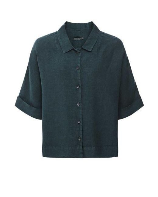 Oska Blue Cropped Linen Shirt