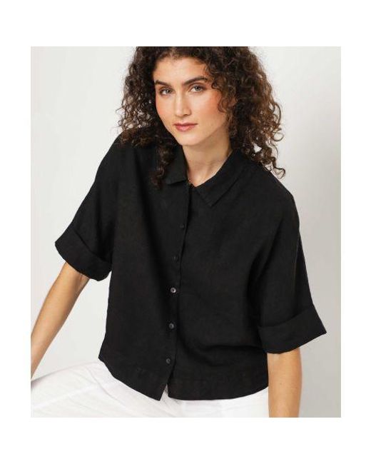 Oska Black Cropped Linen Shirt