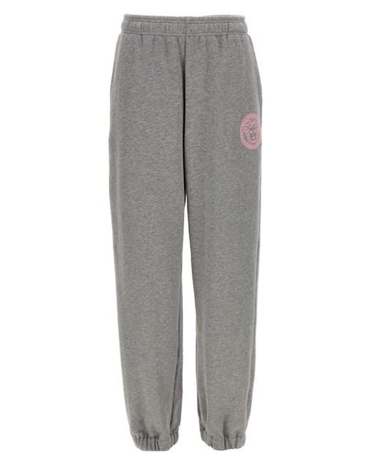 パンツ VERSACE 'La Medusa' joggers Gray Versace 'La Medusa' Joggers in Gray | Lyst