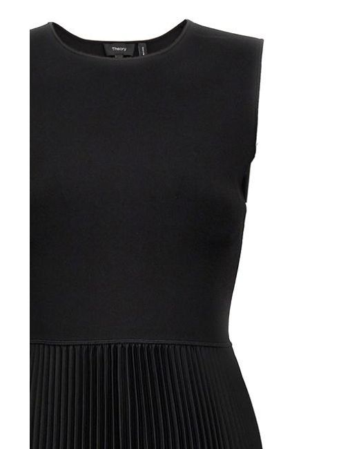 Abito 'Crew SL' di Theory in Black