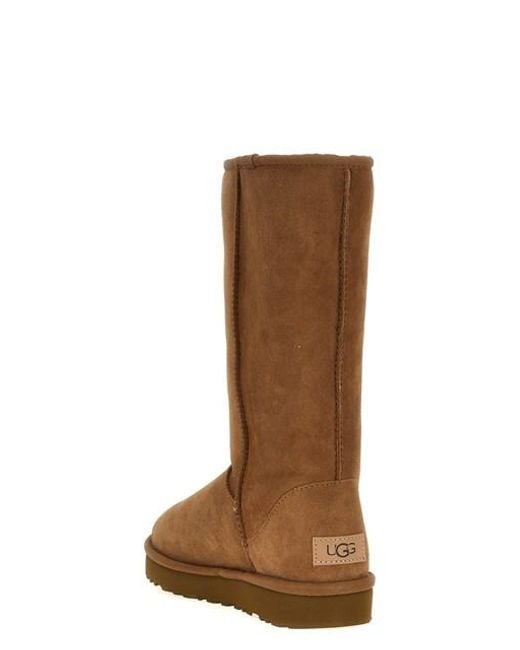 Stivale 'Classic Tall II' di Ugg in Brown